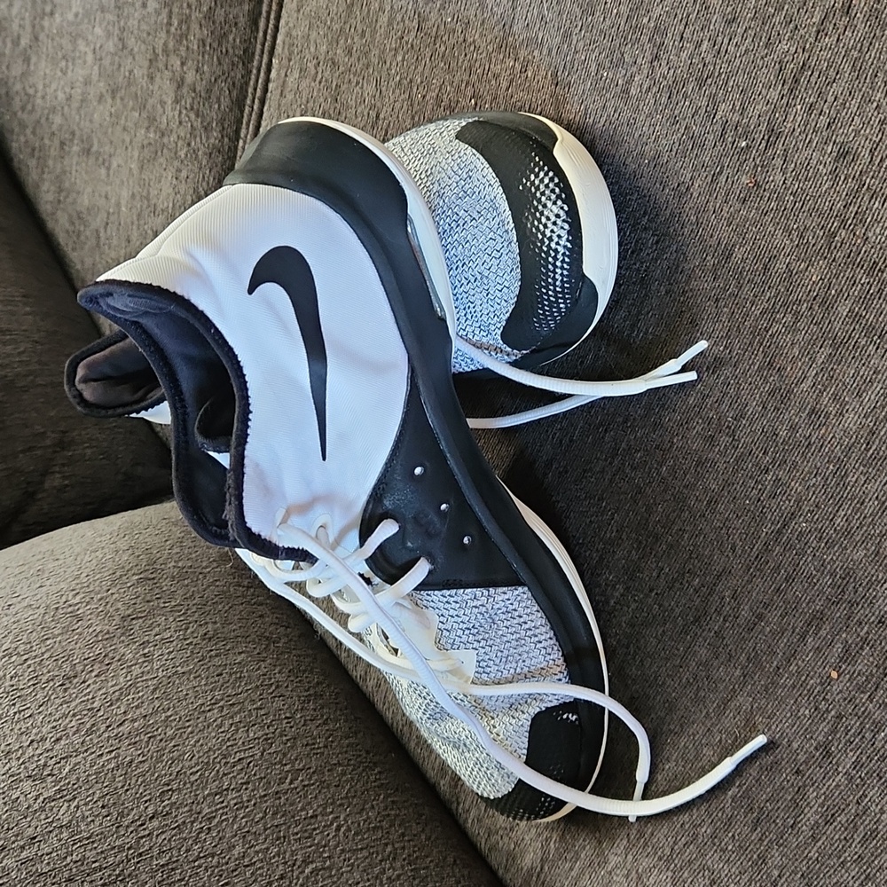 Nike 1 Air Versitile III Sneaker